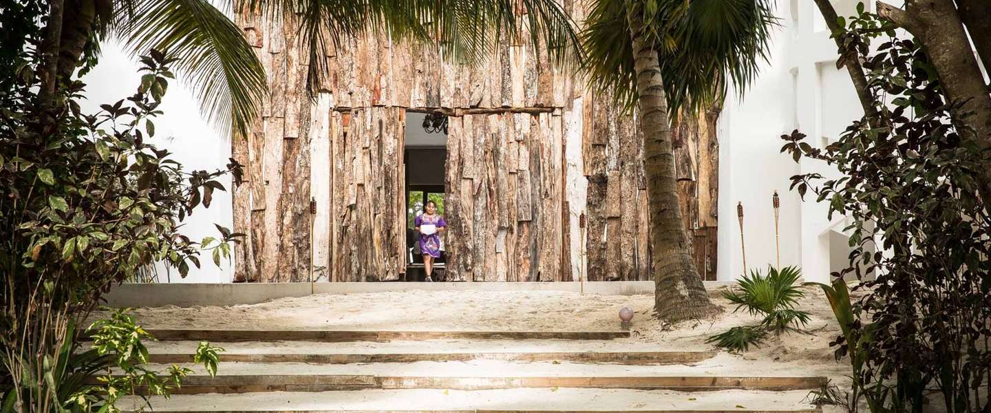 Je kunt nu overnachten in de villa van Pablo Escobar in Tulum