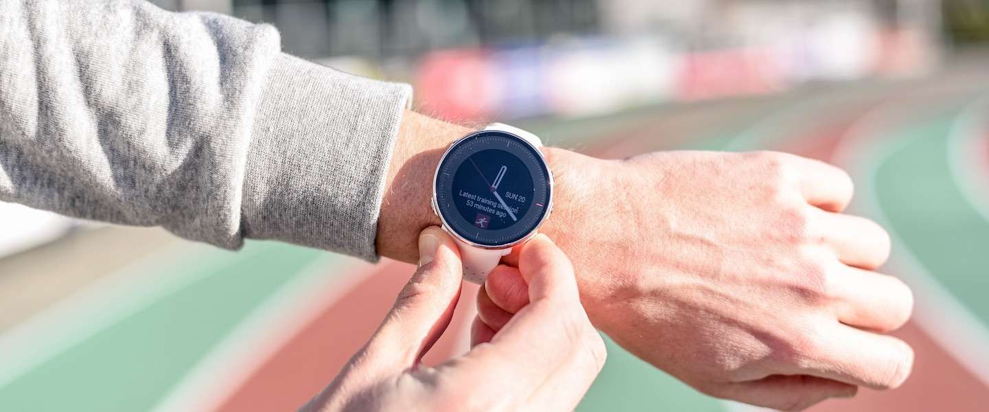 Review Polar Vantage M: zeer licht en comfortabel allround sporthorloge