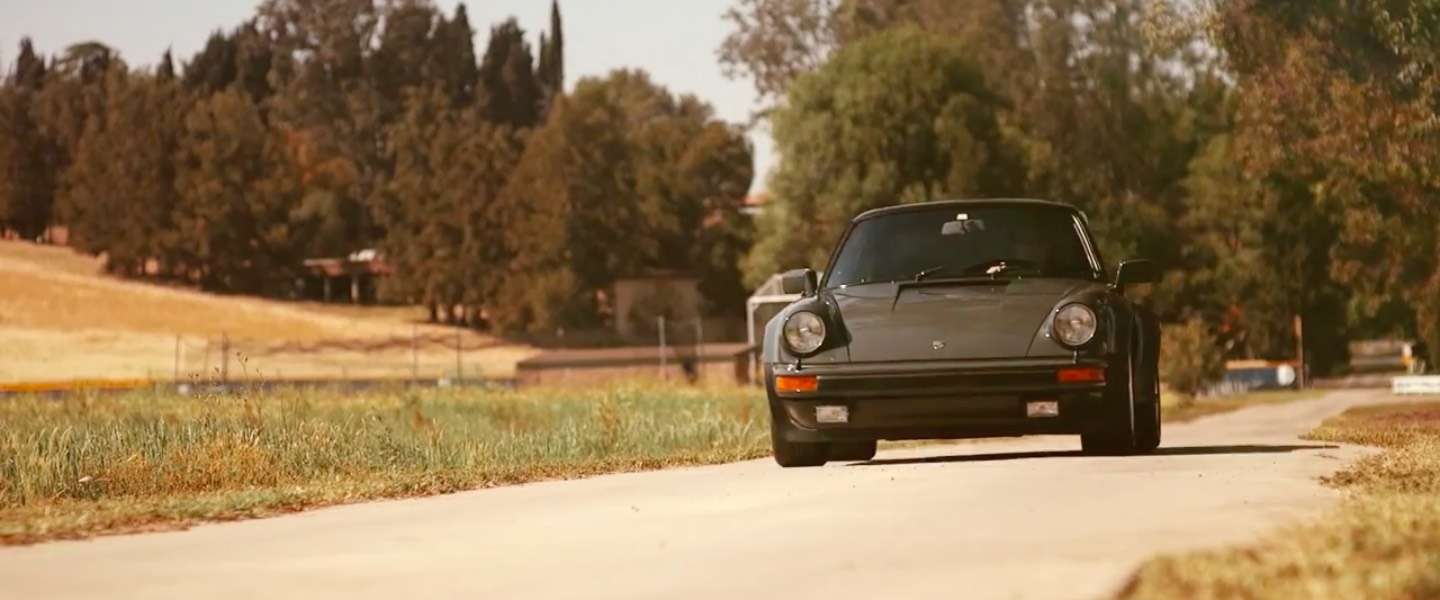 Steve McQueen's Porsche 911 Turbo wordt geveild