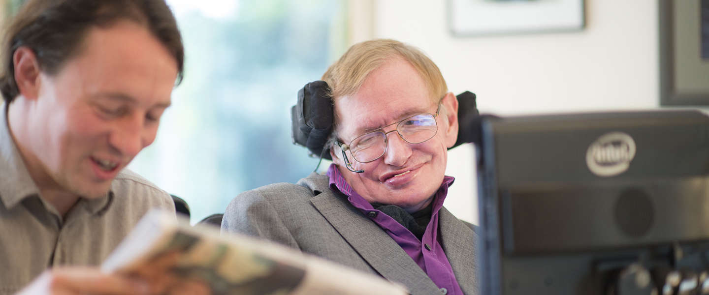 Professor Stephen Hawking en Intel introduceren een nieuw communicatieplatform