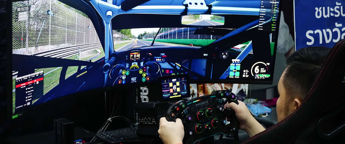 ​Leuk idee voor je bedrijfsfeestje: een race simulator huren