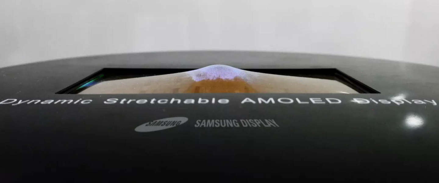 Samsung's nieuwe OLED-scherm kan alle kanten op buigen