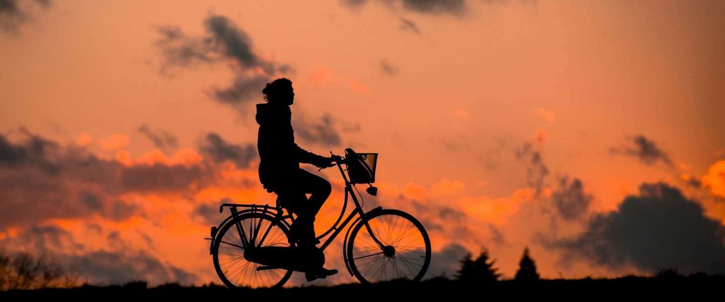 7 tips om niet je telefoon aan te raken tijdens het fietsen (want dat is vanaf maandag een duur grapje)