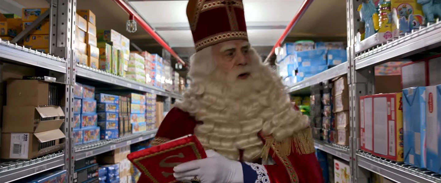 Videoclip Sinterklaas: Wie zoet is krijgt alles!