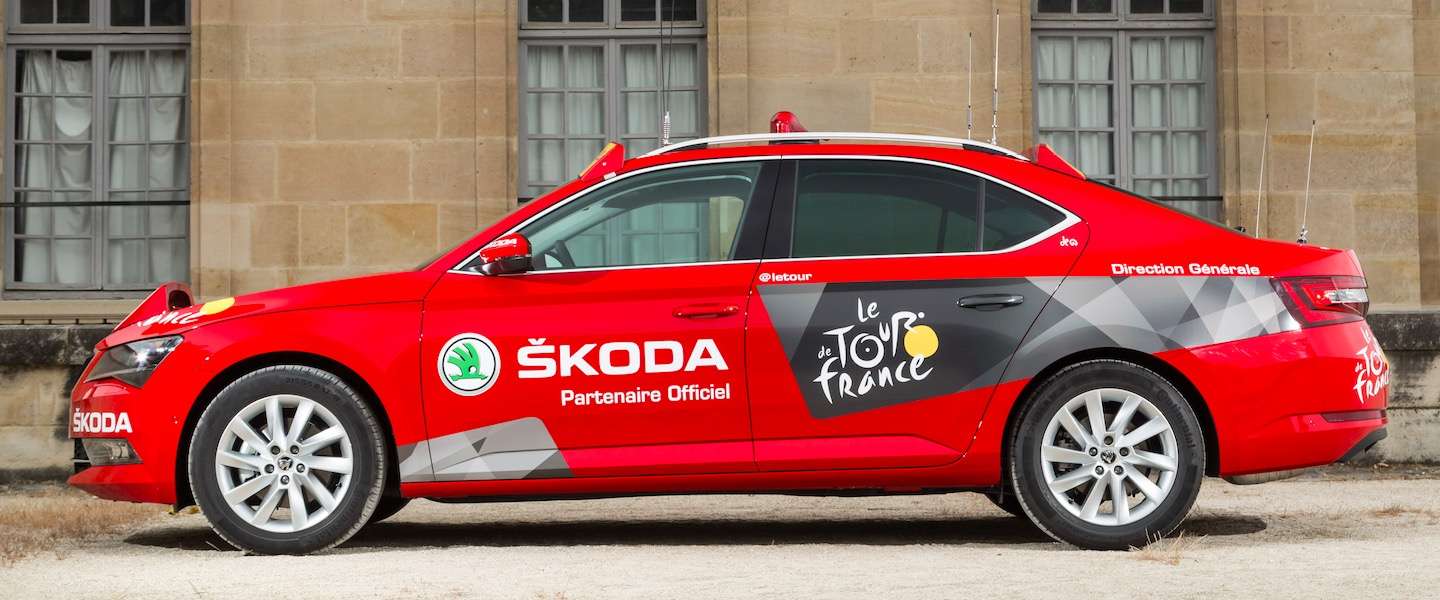 Tour de France begroet de nieuwe Škoda Superb
