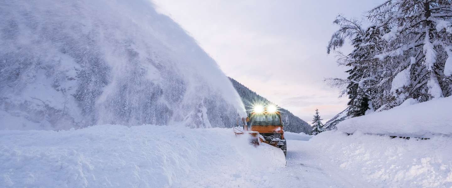 De giga sneeuwval in Oostenrijk levert deze extreme beelden op!