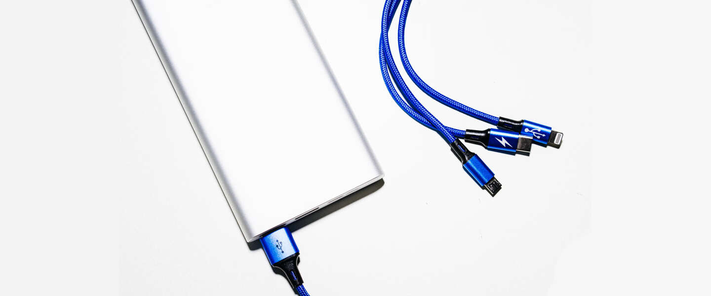 ​Oppo wil dat je sneller dan het licht kunt opladen: 240 Watt