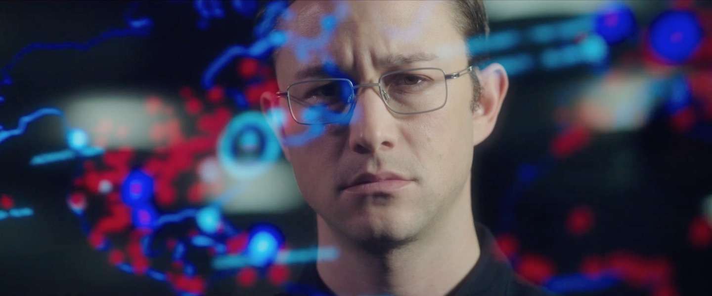 Dit is de officiële trailer van Snowden, de bekendste klokkenluider ter wereld