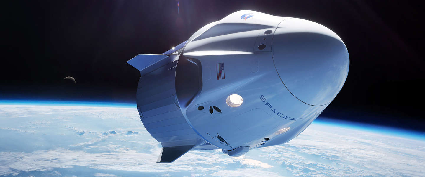 SpaceX stuurt mensen op vakantie naar de baan om de aarde
