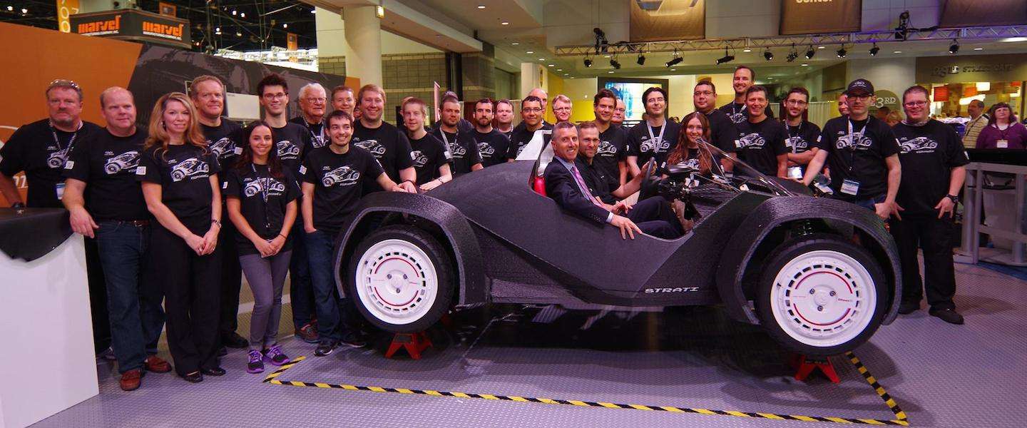 De eerste 3D-geprinte auto rijdt!