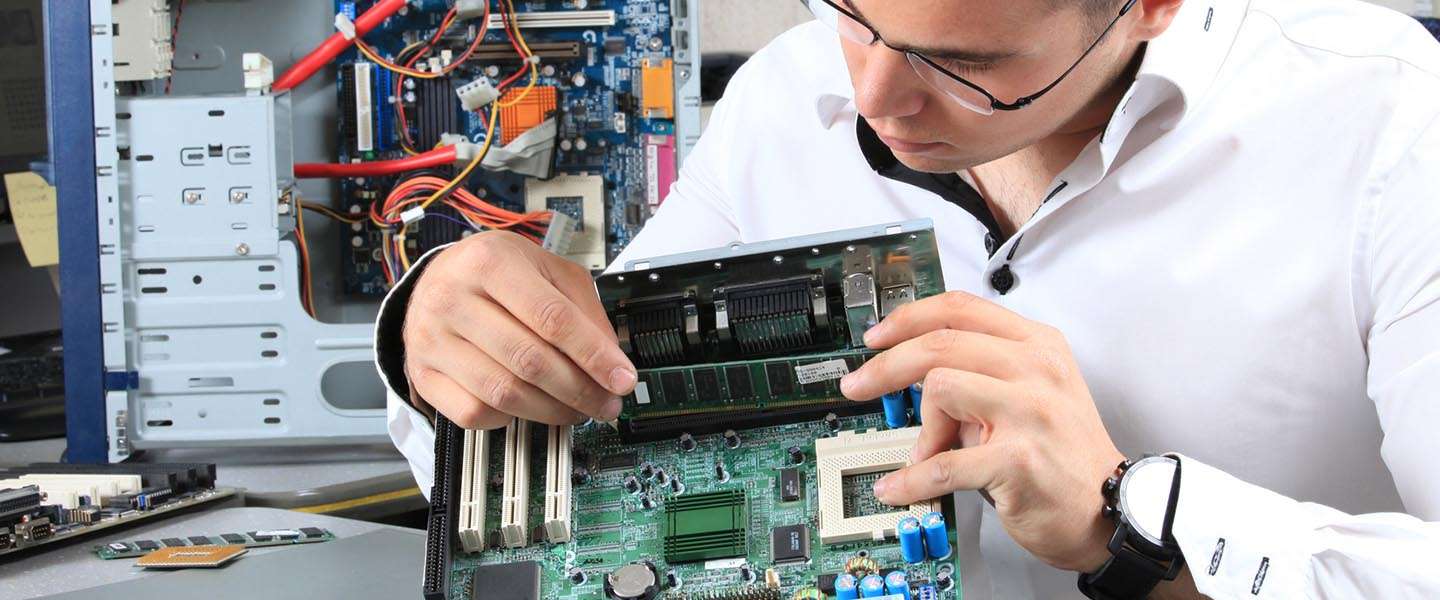 Intel wil onze ‘Techie Vrienden’ in het zonnetje zetten