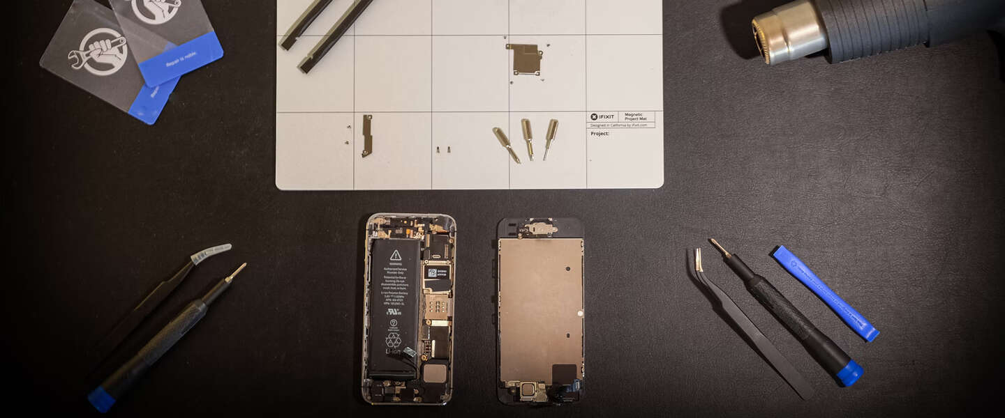 Het is niet toevallig dat telefoonmakers met DIY-kits komen