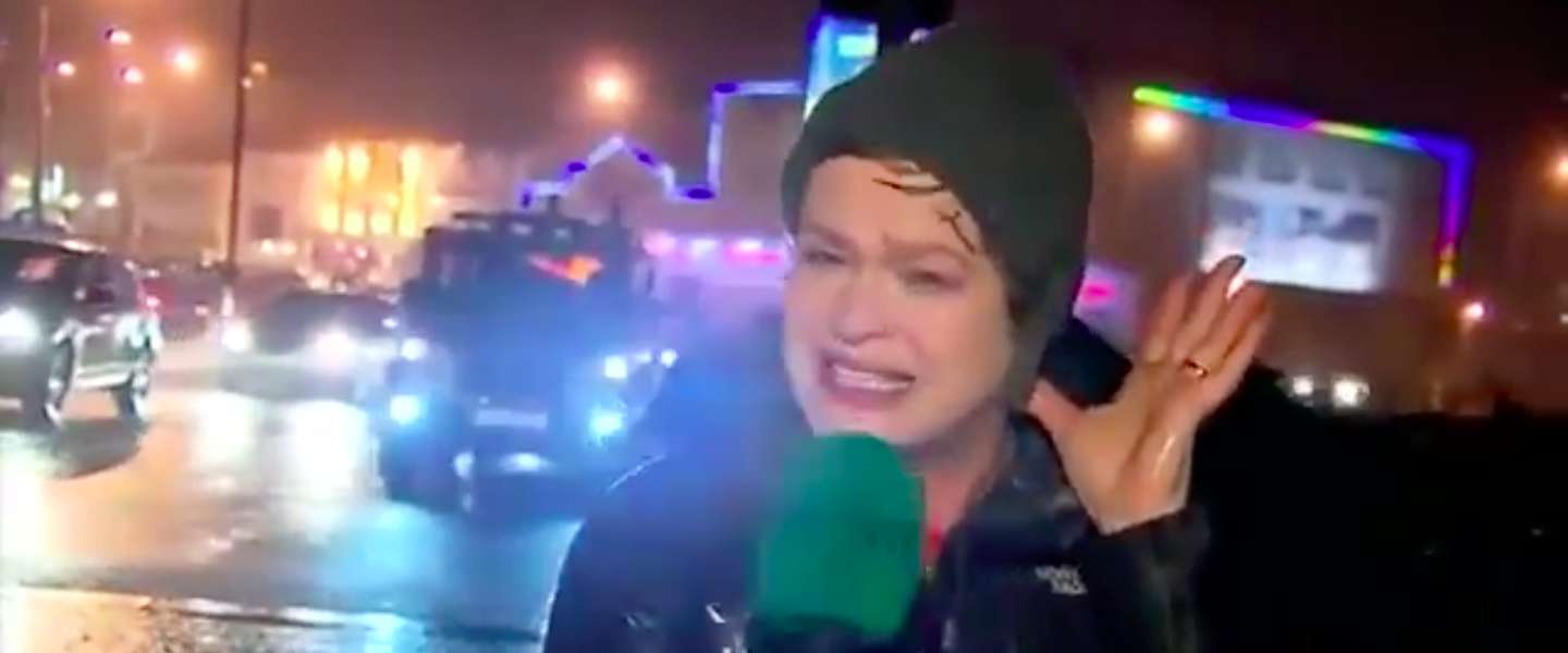 Video van verslaggeefster in de storm gaat viral