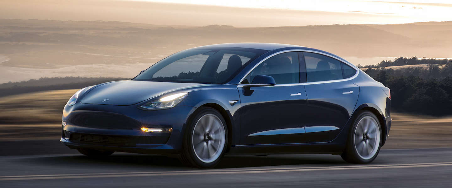 Tesla haalt eindelijk productiedoel maar vraagt wel om extra geld