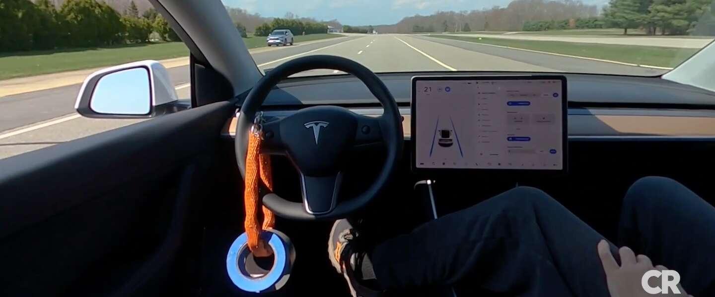 Tesla autopilot mogelijk illegaal in Duitsland