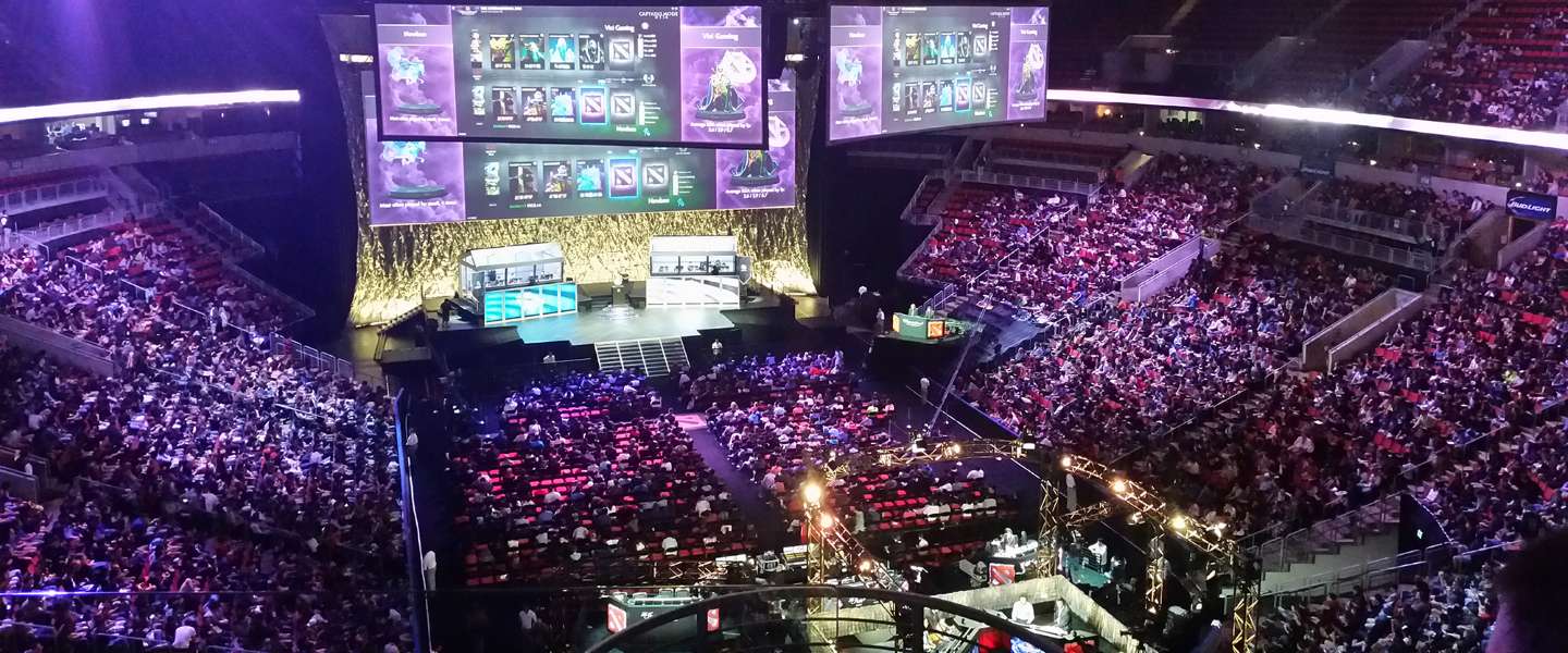 E-sports worden groot: Team Newbee wint 5 miljoen dollar met WK Dota 2