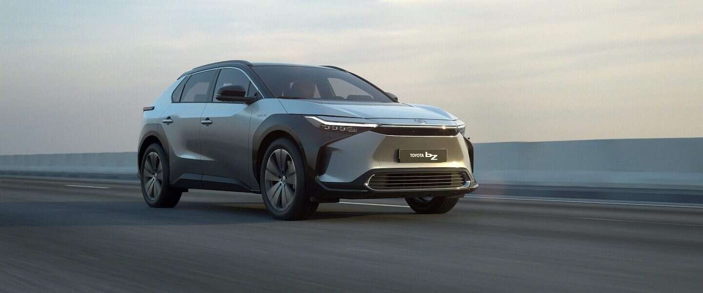 Eerste volledig elektrische Toyota, de bZ4X, gepresenteerd