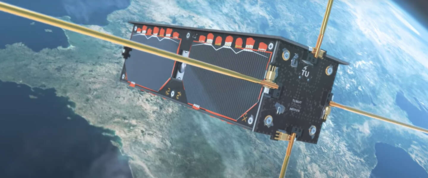 TU Delft lanceert mini-satelliet én maakt contact