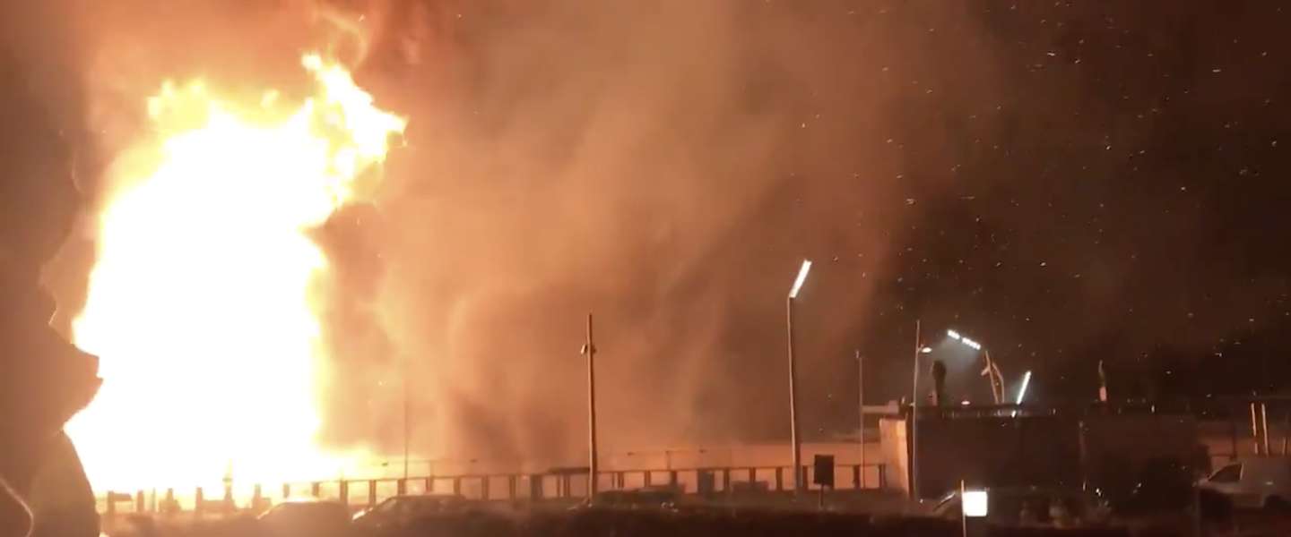 Vreugdevuur in Scheveningen en hoe het bijna mis ging