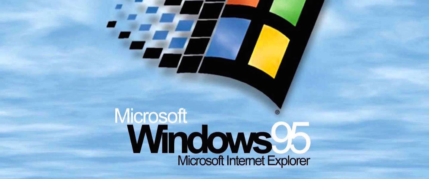 Tieners gebruiken Windows 95 voor het eerst