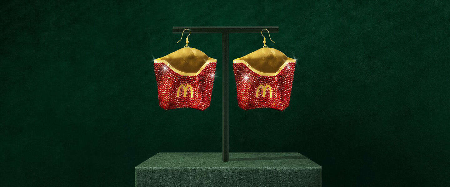 McDonald’s maakt gouden juwelen van zwerfafval