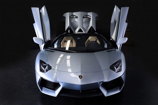 02_2012_Lamborghini_Aventador_Roadster