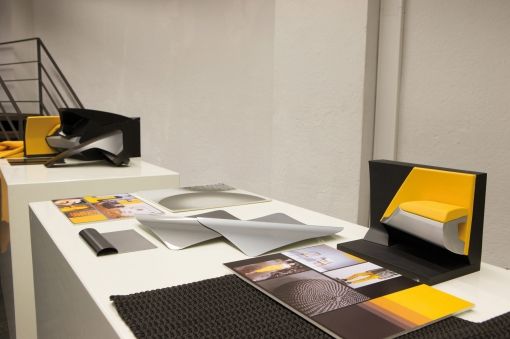 07_AL120213_large