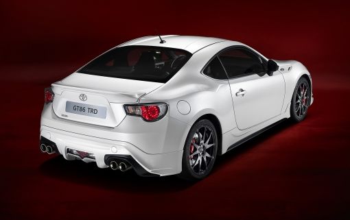 1304-02-GT86_TRD