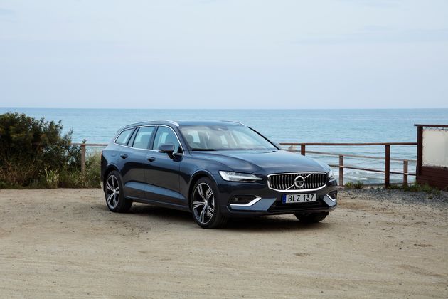 228899_New_Volvo_V60_D4_Inscription_Denim_Blue