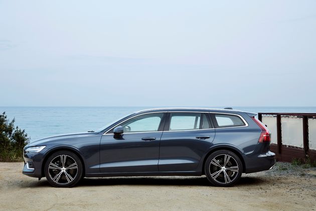 228900_New_Volvo_V60_D4_Inscription_Denim_Blue