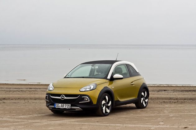 Opel_Adam_Rocks_Riga_beach_2