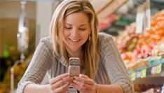 50% van de Amerikanen raadpleegt gsm tijdens het winkelen