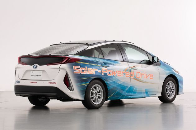 Achterkant Prius zonne-energie