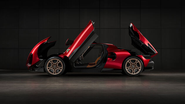 Alfa_Romeo_33_Stradale_2