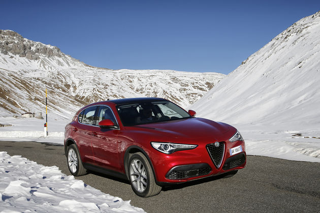 Alfa_Romeo_Stelvio_Stelvio_Pass (18)