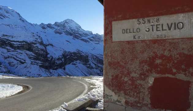 Alfa_Romeo_Stelvio_Stelvio_Pass (36)