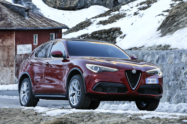 Alfa_Romeo_Stelvio_Stelvio_Pass (7)