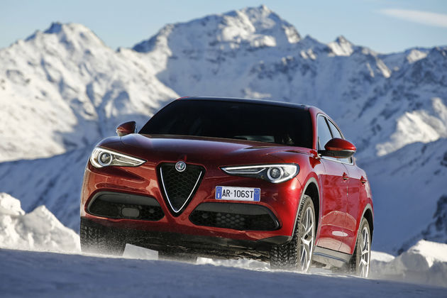 Alfa_Romeo_Stelvio_Stelvio_Pass (8)