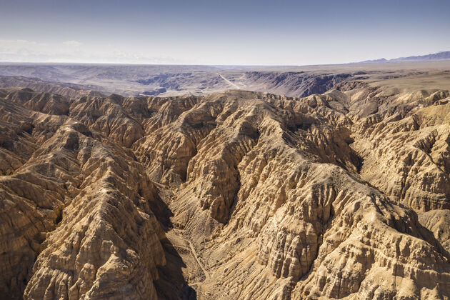 Altyn-Emel_National-Park_rotsen