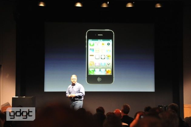 Apple lanceert iPhone 4S en Siri
