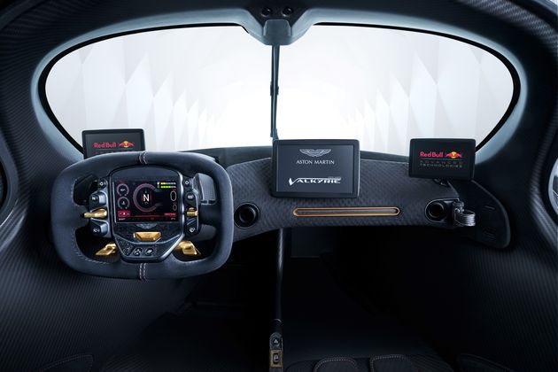 aston-martin-valkyrie_10-(large)