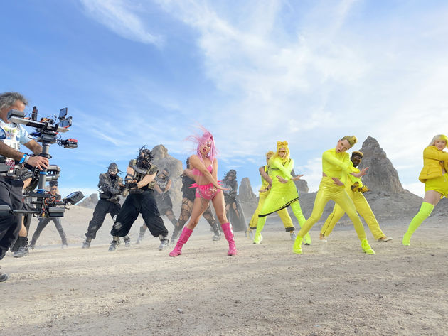 behind-the-scenes-2