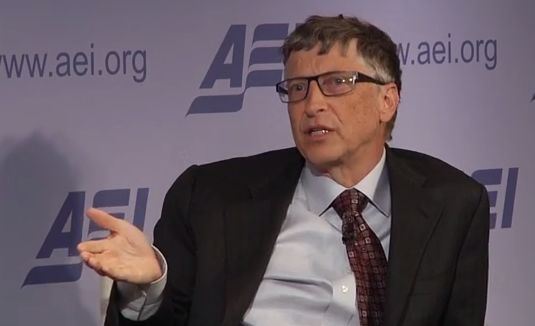 Bill Gates: 'Men heeft nog geen idee hoe snel ze door softwarebots vervangen worden'