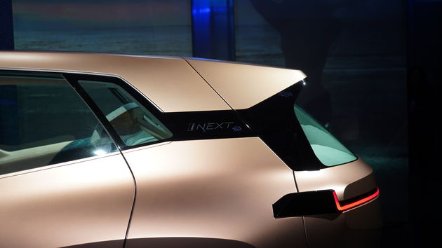 BMW_iNEXT_CES_07