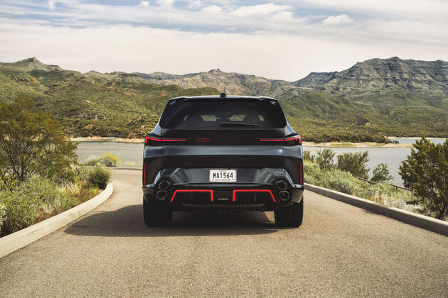 BMW_XM_Label_Red_butt