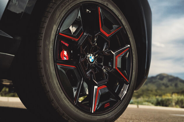 BMW_XM _Label_Red_wheels