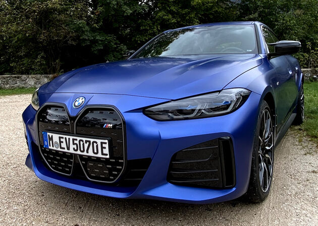 BMWiX4_M50