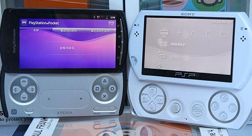 Boem: de Playstation Phone in vol ornaat