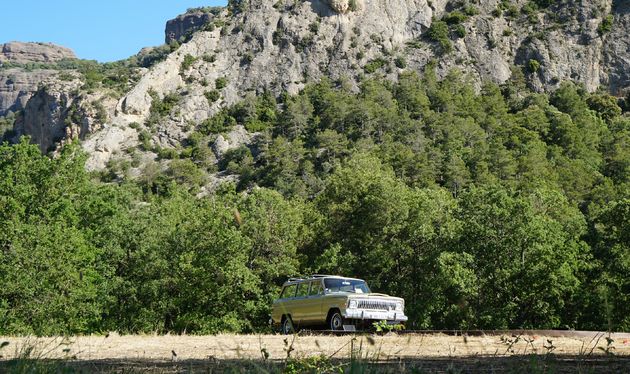 Camp_Jeep_2016_Jeep_Wagoneer_V8