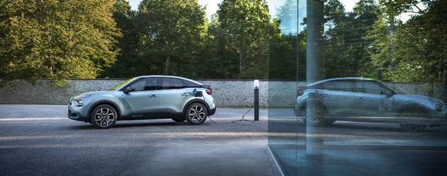 Citroën_e-C4